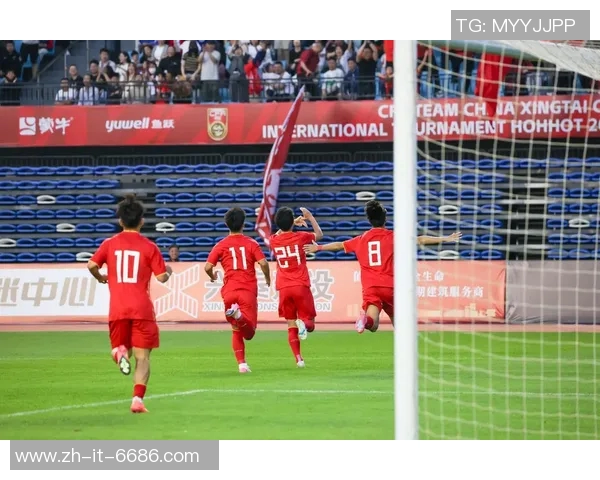 中国足球球迷支持的明星球员有哪些他们在国内的影响力与粉丝文化分析